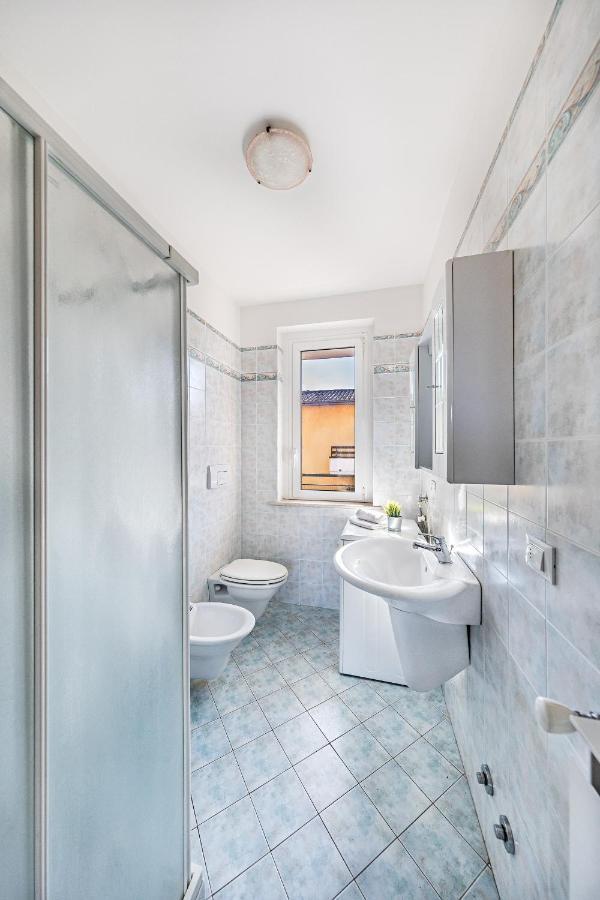 Annamaria 9 Apartment By Wonderful Italy Sirmione Esterno foto