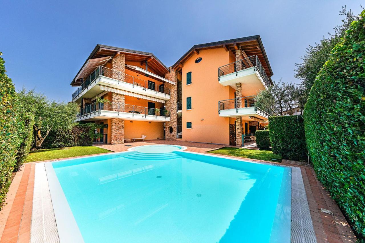 Annamaria 9 Apartment By Wonderful Italy Sirmione Esterno foto