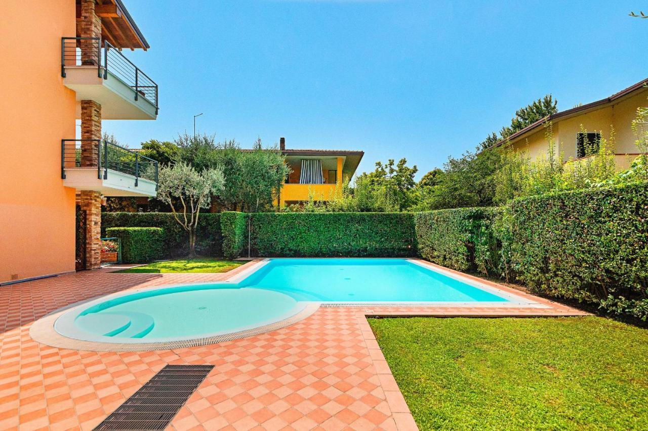 Annamaria 9 Apartment By Wonderful Italy Sirmione Esterno foto
